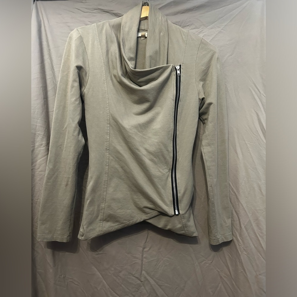 ❤️Moto style sweatshirt